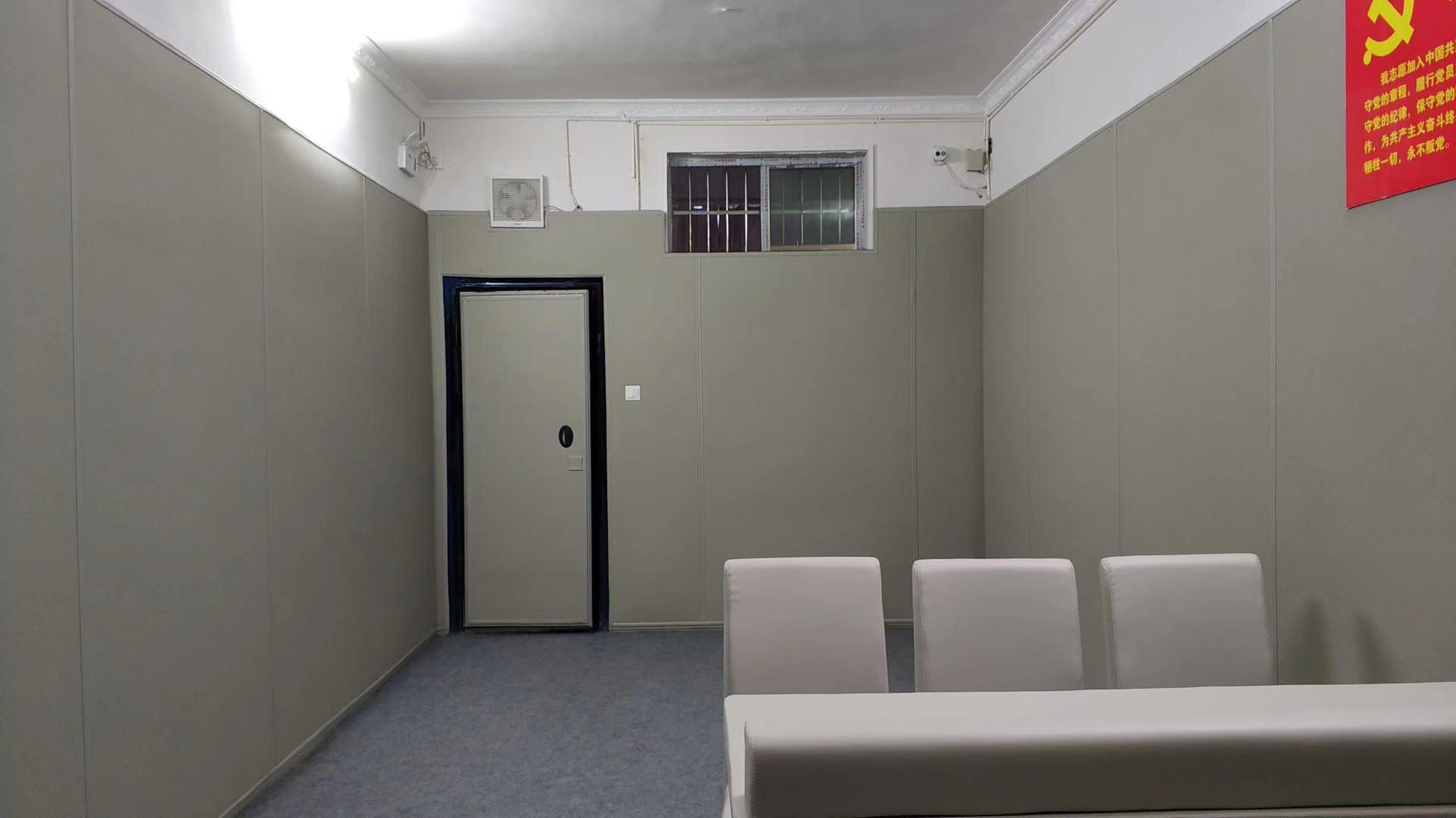 防撞軟包是紀委談話室的重要墻壁保護材料